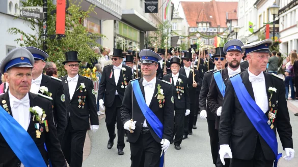 Die Blomberger haben ein vielfältiges Vereinsleben. Das Alte Blomberger Schützenbataillon (ABS) gehört zu den Traditionsvereinen der Stadt. Im nächsten Jahr wird das 450-jährige Bestehen gefeiert. - © Archivfoto: Nicole Ellerbrake