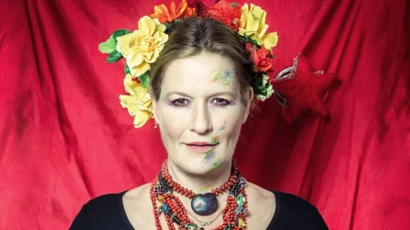 Schauspielerin Suzanne von Borsody geht dem Mythos Frida Kahlo auf die Spur. - © Bildrechte: Gemeinde Kalletal