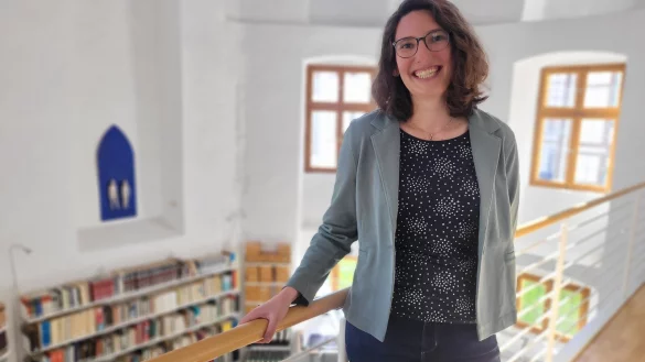 Julia Pl&ouml;tzgen ist die neue Stadtarchivarin von Lemgo. - &copy; Katrin Kantelberg