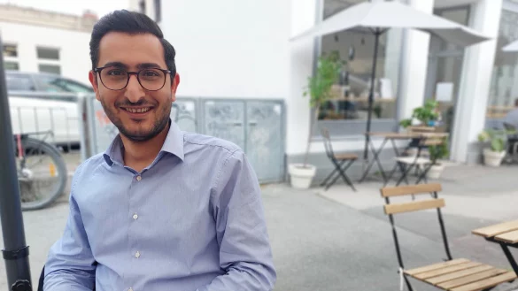 Shirko Moustafa ist seit sechs Jahren in Deutschland. Der 30-J&auml;hrige arbeitet als Bankberater in Detmold. Es vergeht leider kaum ein Tag, an dem er nicht auf Rassismus trifft. - &copy; Janet K&ouml;nig