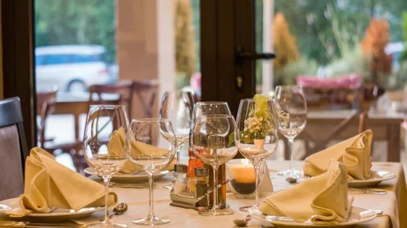 Dank seiner Stammg&auml;ste bekommt ein Bielefelder Gastwirt eine neue Chance - &copy; Symbolfoto