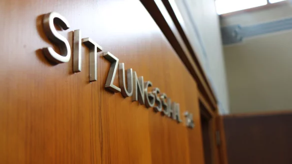 Landgericht Detmold Sitzungssaal - &copy; Janet K&ouml;nig