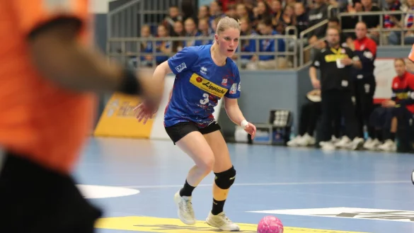 Kapit&auml;nin Laura R&uuml;ffieux und ihr Team der HSG Blomberg-Lippe ist am Sonntag in Leverkusen gefordert. - &copy; Oliver K&ouml;nig