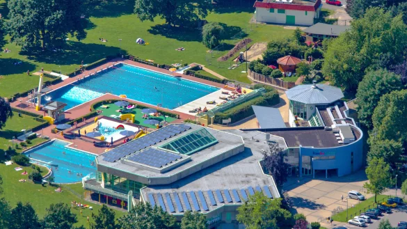 Beliebtes Freizeitziel: Das Eau-Le an der Pagenhelle in Lemgo. - &copy; Andreas Dunker