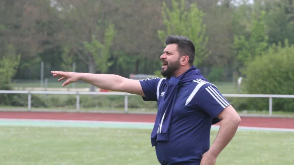 Seit April Trainer des SuS Lage: Miktat Kaymaz muss wohl wieder gehen. - &copy; Sebastian Lucas