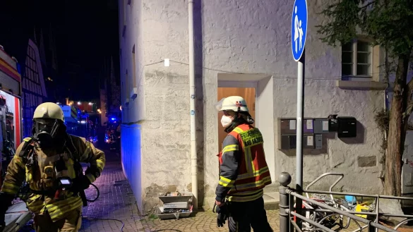 Die Feuerwehr ist am Dienstagmorgen zu einem Einsatz in der Innenstadt ausger&uuml;ckt. - &copy; Feuerwehr Bad Salzuflen/Daniel Hobein