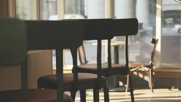 In einem lippischen Restaurant, welches der Kreis aus datenschutzrechtlichen Gr&uuml;nden nicht nennen darf, wurde ein Gast im Nachhinein positiv auf das Virus getestet. - &copy; Symbolbild: Pixabay