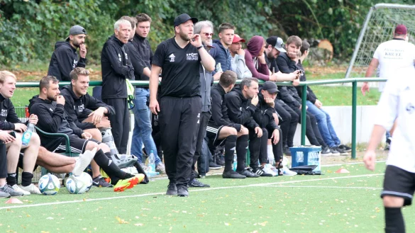 Gibt die Richtung vor: Jan Schaper, Trainer der Sportfreunde Berlebeck-Heiligenkirchen. - &copy; Sebastian Lucas
