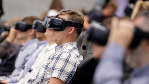 - &copy; Kay Nietfeld