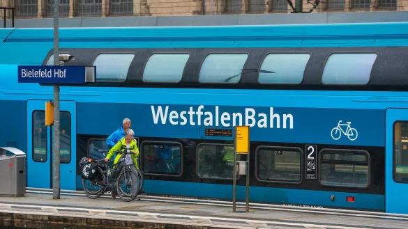 In Ostwestfalen-Lippe bestens bekannt: Die Westfalenbahn mit Sitz in Bielefeld verkehrt seit dem Jahr 2005. - &copy; Andreas Zobe