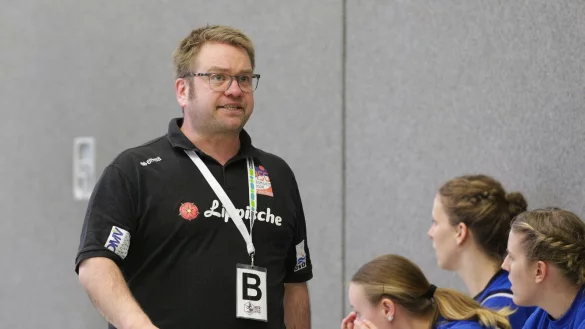 Ein bitterer Abend f&uuml;r die HSG Blomberg-Lippe und ihren Trainer Steffen Birkner. - &copy; Matthias Lange / Foto: malafo