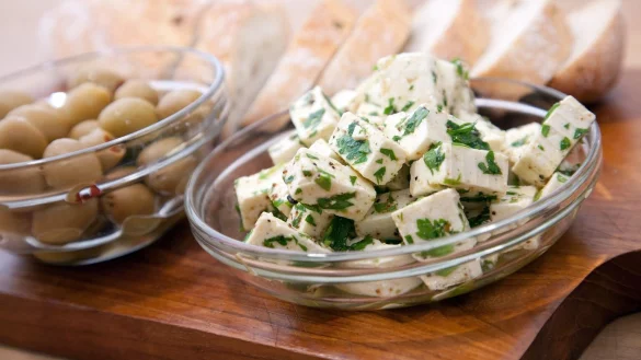 Schafsk&auml;se ist nicht gleich Feta - &copy; Foto: Kai Remmers/dpa-tmn