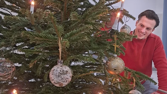 Alle Jahre wieder: Der frische Weihnachtsbaum gehört auch für viele Lipper zum Fest dazu. - © Carolin Brokmann-Förster