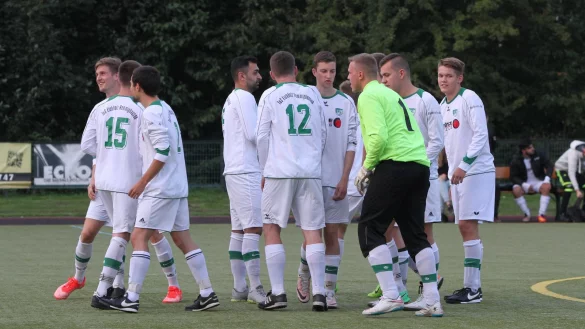 TuS Eichholz-Remmighausen stellt sich auf. - &copy; Sebastian Lucas