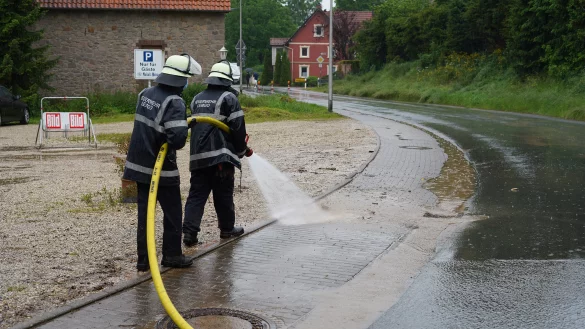 In Lemgo standen zahlreiche Stra&szlig;en unter Wasser. - &copy; Freitag Medien Gruppe