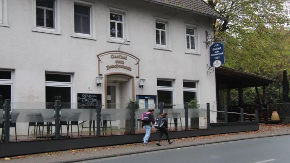 Der Gasthof zum Donoperteich an der Stoddartstra&szlig;e in Pivitsheide V.H. ist momentan geschlossen. - &copy; Jana Beckmann