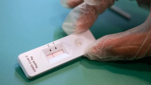 Corona-Schnelltest - &copy; Foto: Marijan Murat/dpa