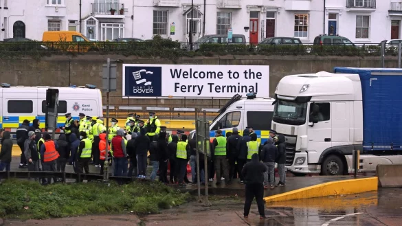 Stau in Dover - &copy; Foto: Steve Parsons/PA Wire/dpa