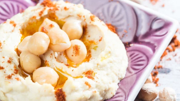 Hummus - &copy; Foto: Franziska Gabbert/dpa-tmn