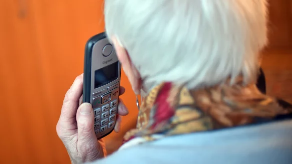 Eine Seniorin aus Bentrup-Lo&szlig;bruch muss bereits seit Wochen ohne Festnetz-Telefonanschluss auskommen. - &copy; Symbolbild: Britta Pedersen/dpa