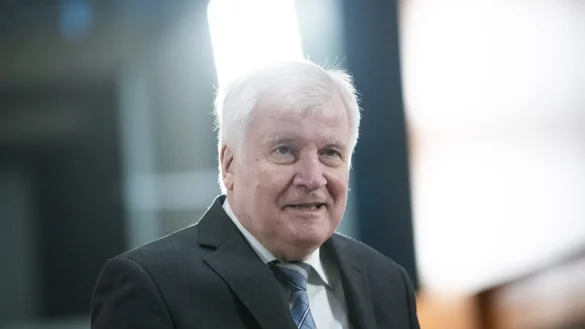 Horst Seehofer - &copy; Foto: Christoph Soeder/dpa Pool/dpa