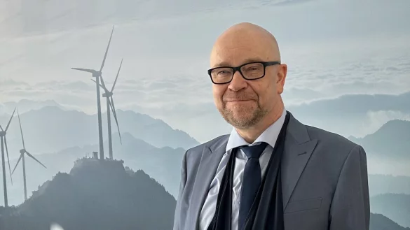 Michael Rei&szlig; ist seit Anfang des Jahres Gesch&auml;ftsf&uuml;hrer der Blomberger Versorgungsbetriebe (BVB). Seit einem Motorradunfall tr&auml;gt er den linken Arm in einer Tuchschlinge. - &copy; BVB