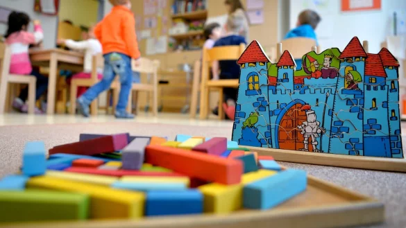 Baukl&ouml;tze im Kindergarten - &copy; Foto: Monika Skolimowska