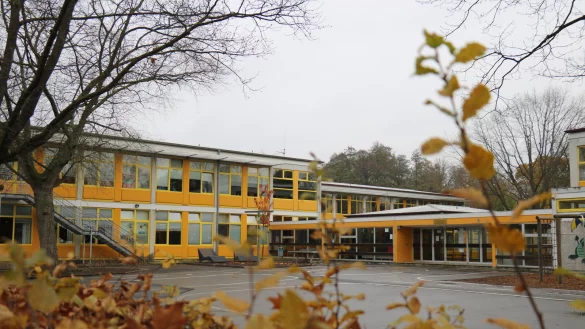 Der Standort Holzhausen des Grundschulverbundes Sch&ouml;tmar-Holzhausen.&nbsp; - &copy; Alexandra Schaller