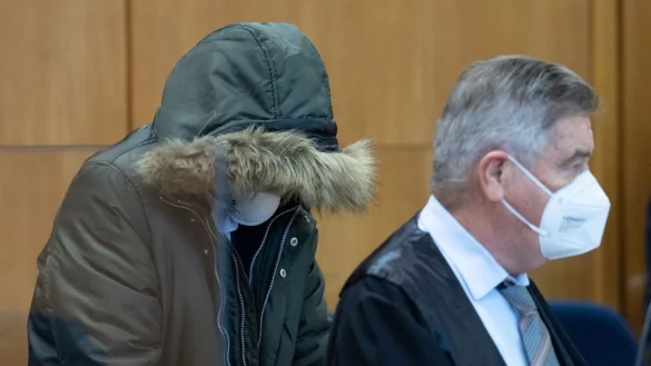 Prozessauftakt - &copy; Foto: Boris Roessler/dpa Pool/dpa