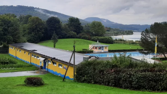 Wenn das Geld f&uuml;r die neue Filteranlage nicht zusammenkommt, steht das Freibad vor dem Aus. - &copy; Michaela Wei&szlig;e(LZ)