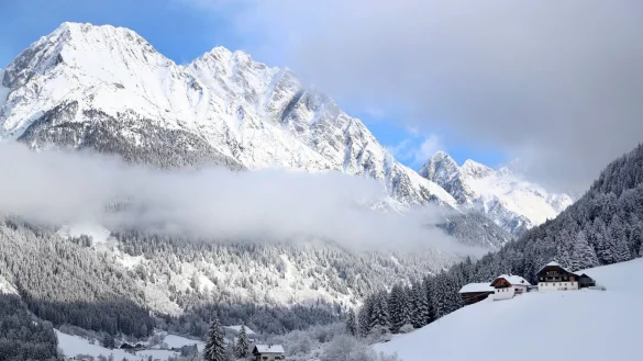 Winter in S&uuml;dtirol - &copy; Foto: Matthias Schrader/AP/dpa