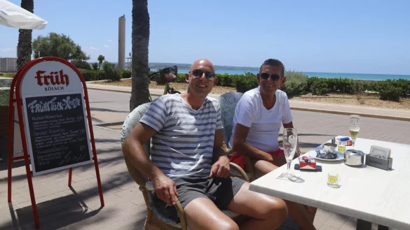 Urlauber auf Mallorca - &copy; Foto: Clara Margais/dpa