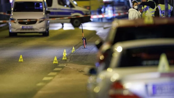 Die Bielefelder Mordkommission „Kreuz“ sucht aktuell nach einem dringenden Tatverdächtigen. Ihm wird vierfacher versuchter Mord in Tateinheit mit gefährlicher Körperverletzung vorgeworfen. Foto: - © Friso Gentsch/dpa