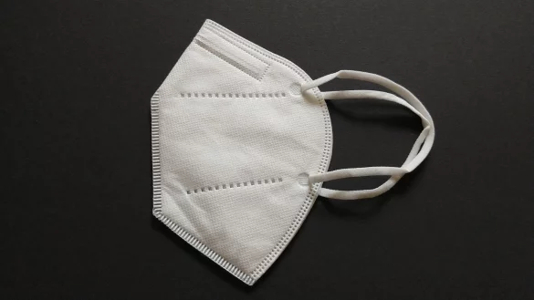 FFP2-Masken k&ouml;nnen im &ouml;ffentlichen Nahverkehr und in Gesch&auml;ften getragen werden. - &copy; Pixabay