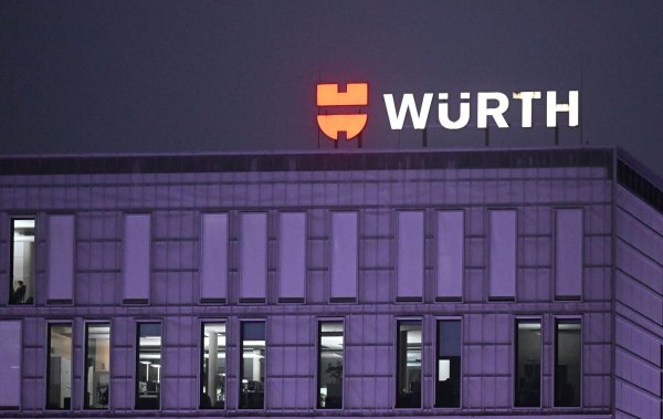 Würth rechnet mit Gewinneinbruch. (Archivbild) - © Bernd Weißbrod/dpa