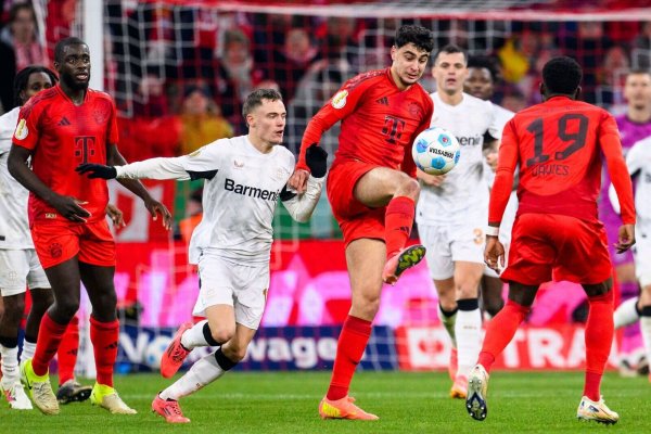 Der nächste Bundesliga-Schlager zwischen Bayer und Bayern steht am 22. Spieltag an. - © Tom Weller/dpa